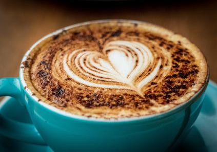 Corazón en el café